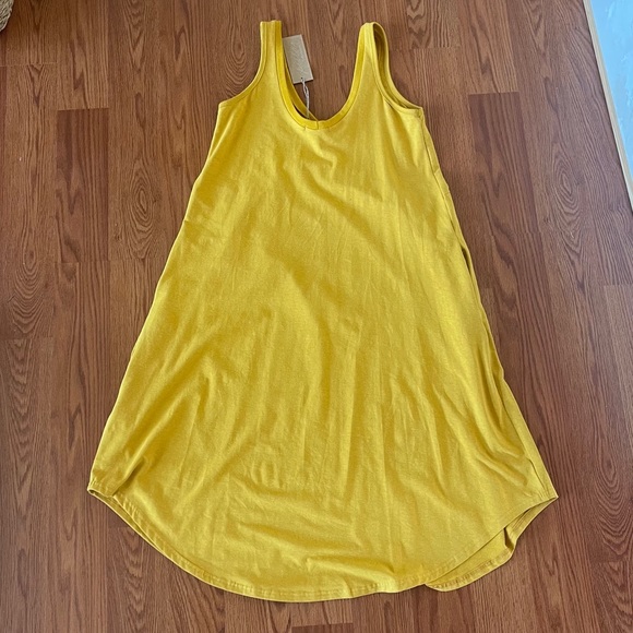 Pillar Marseille Dress - Picture 5 of 7